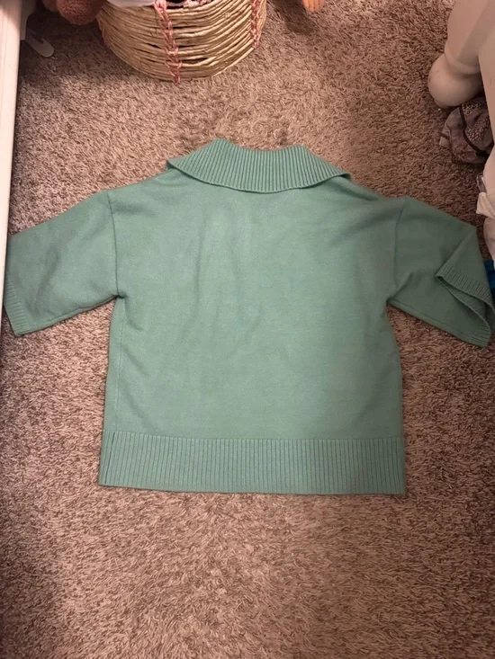 NWT Anthropologie sweater size large - Picture 2 of 3